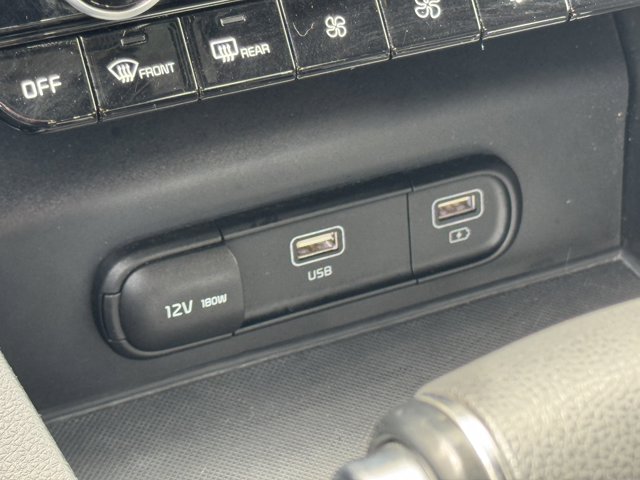 Vehicle image 22 of 30