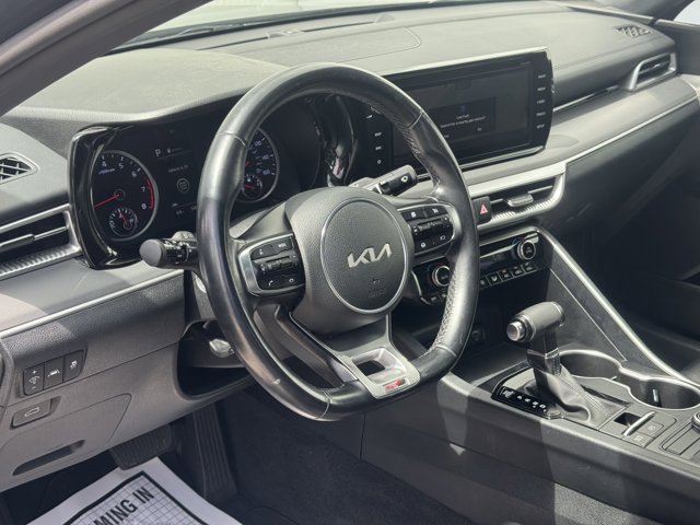 Vehicle image 14 of 30