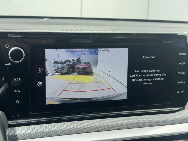 Vehicle image 18 of 30