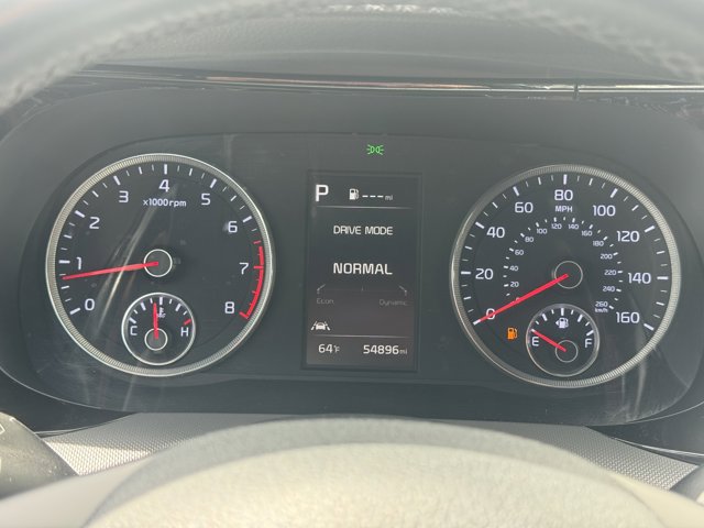 Vehicle image 17 of 30