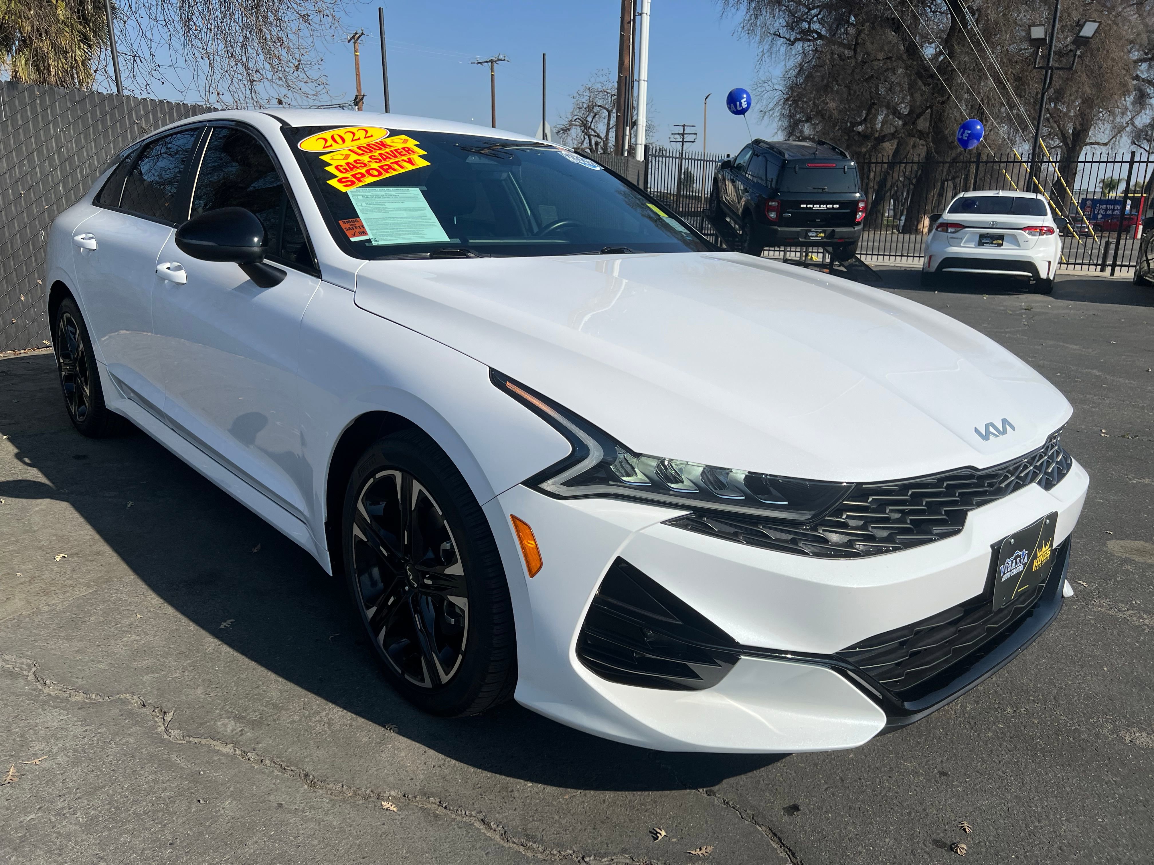 Vehicle image 4 of 10