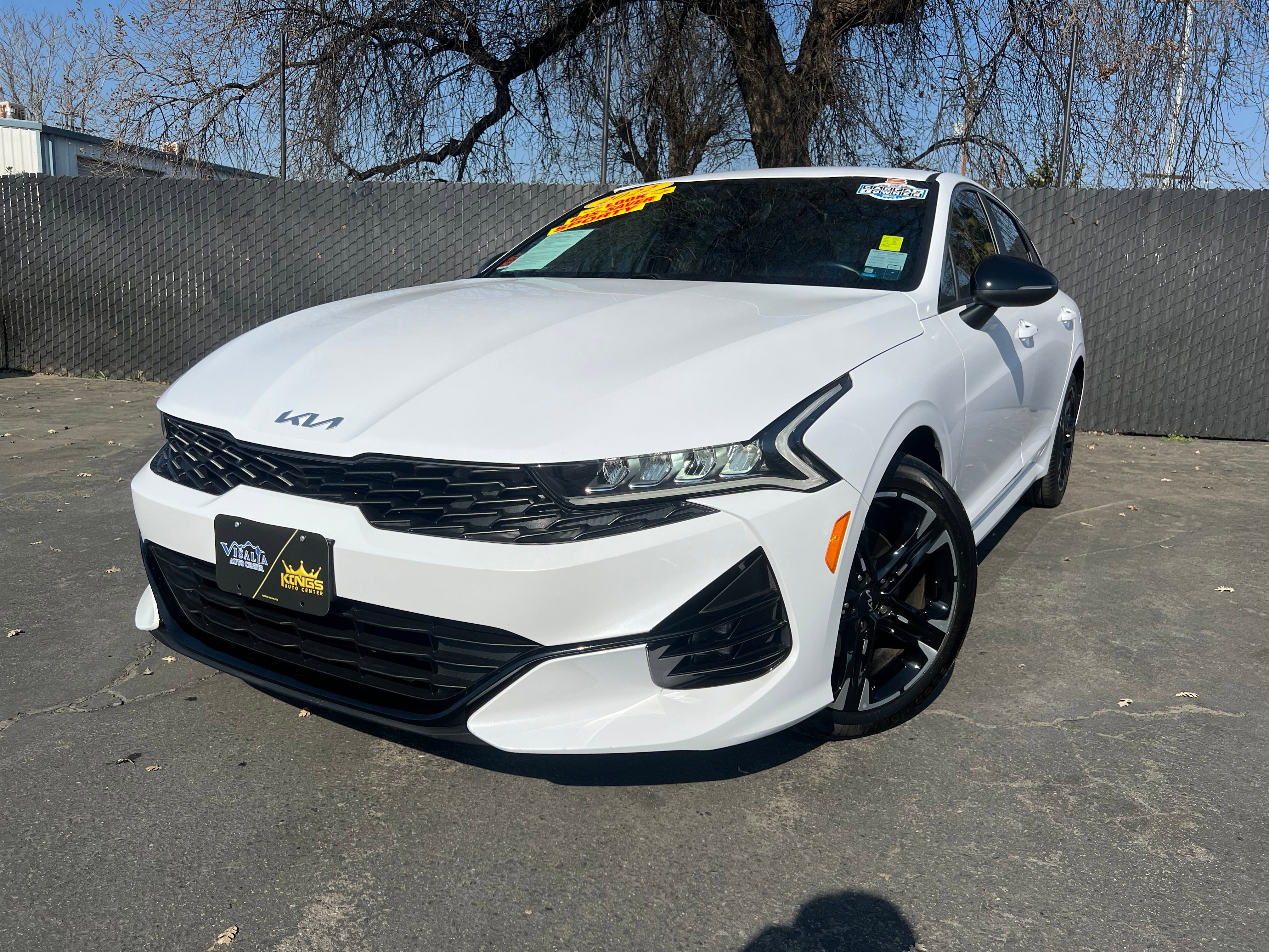 Vehicle image 6 of 10