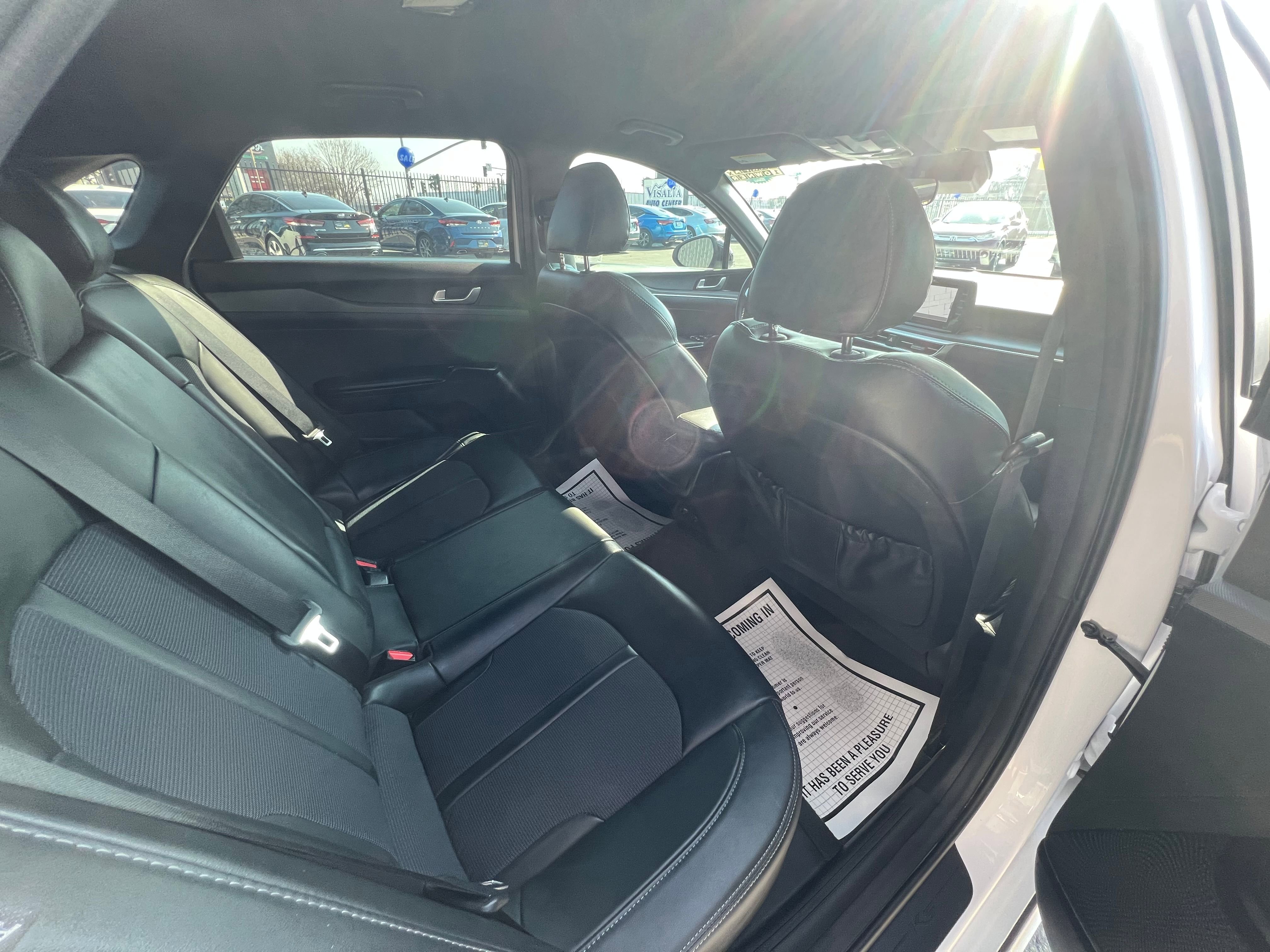 Vehicle image 7 of 10