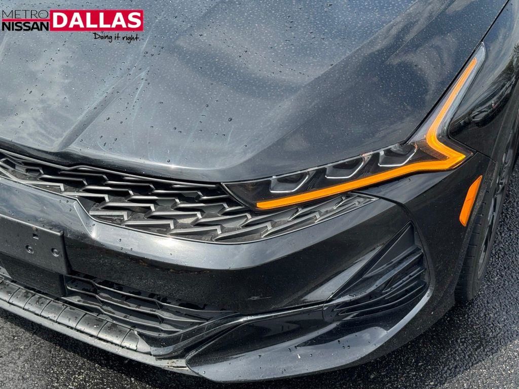 Vehicle image 13 of 34