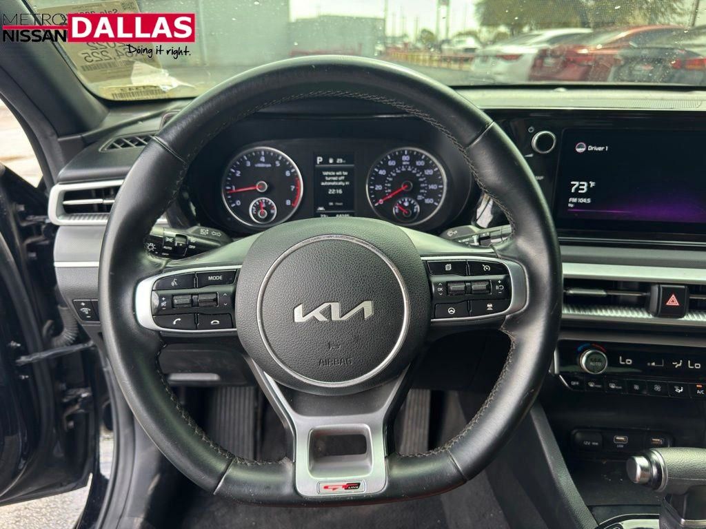 Vehicle image 21 of 34