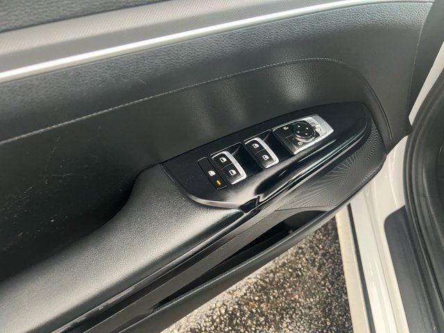 Vehicle image 28 of 28