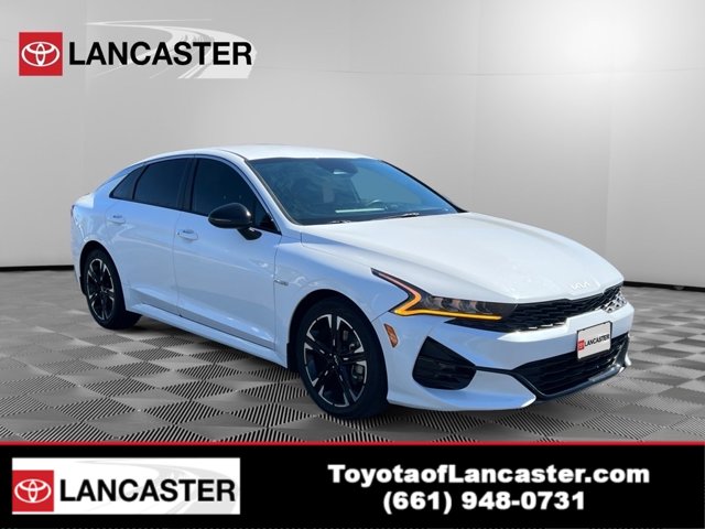 Vehicle image 3 of 28