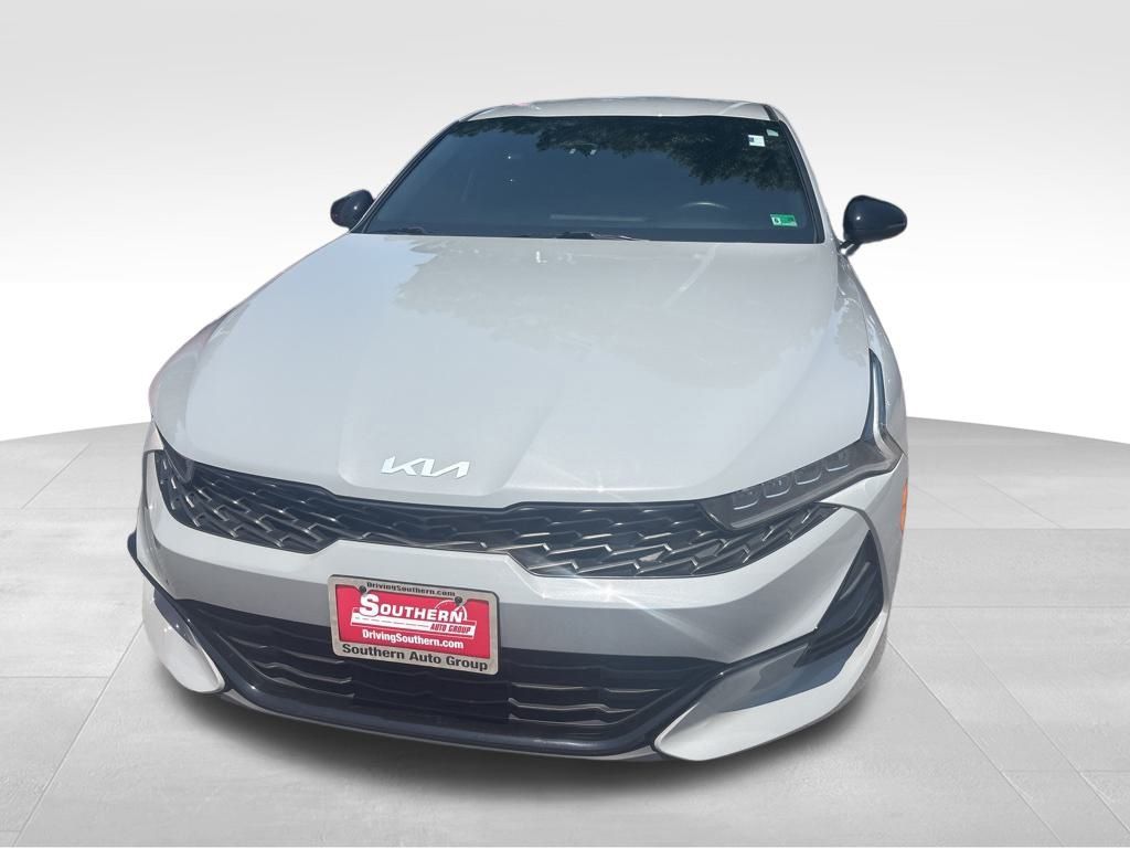 Vehicle image 18 of 18