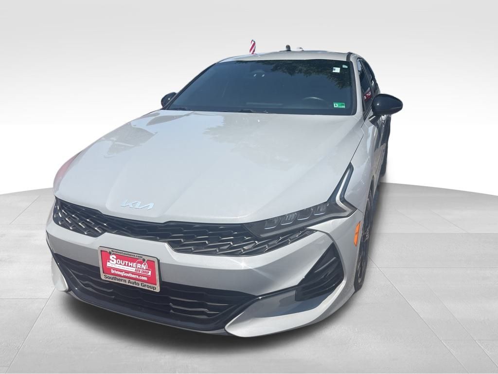 Vehicle image 5 of 18