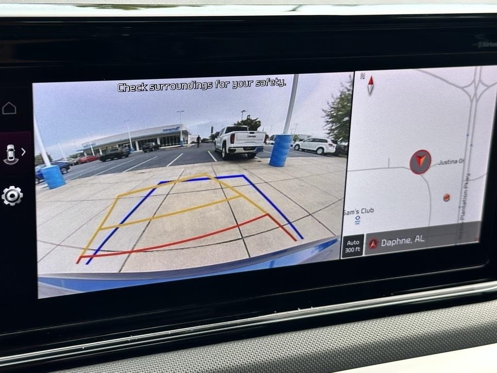 Vehicle image 15 of 40