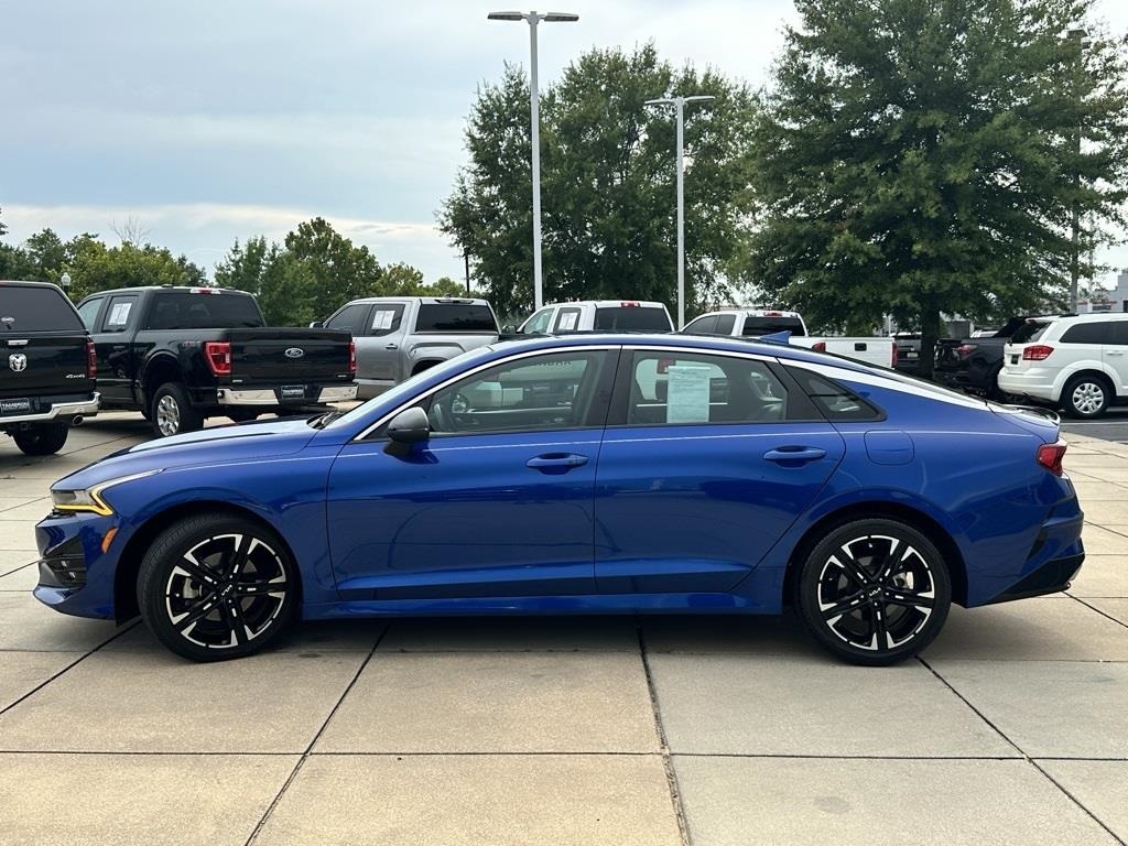 Vehicle image 8 of 40