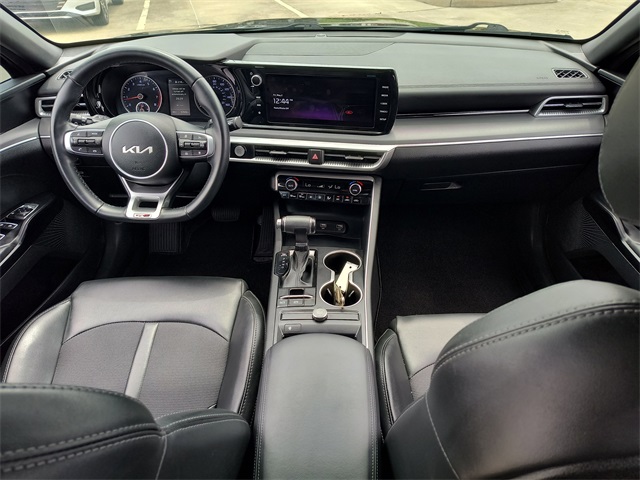 Vehicle image 22 of 31