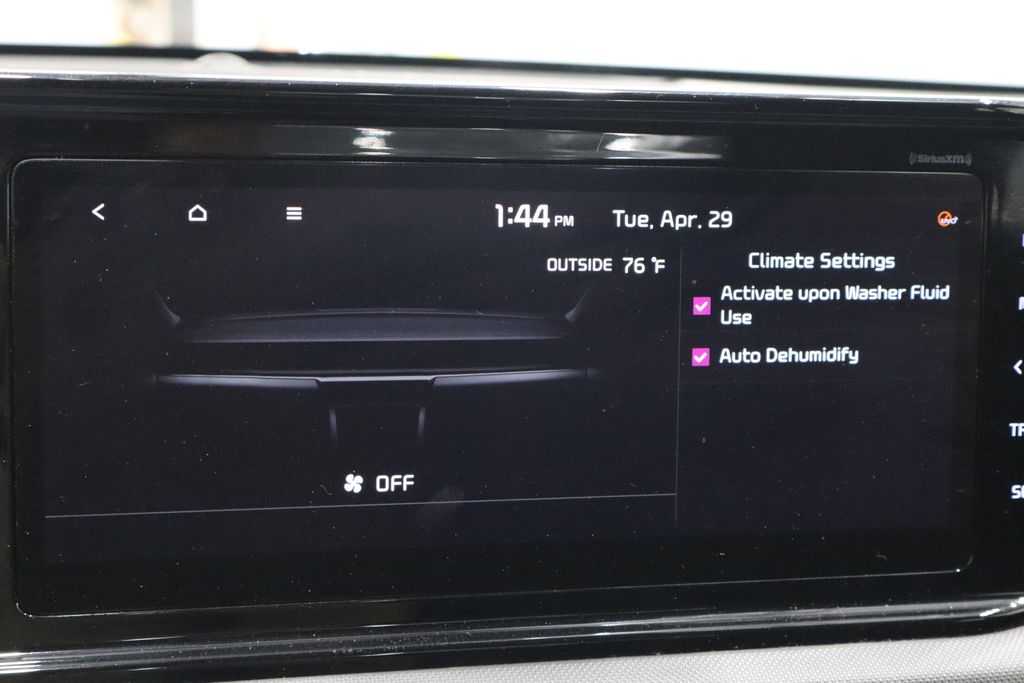 Vehicle image 29 of 39