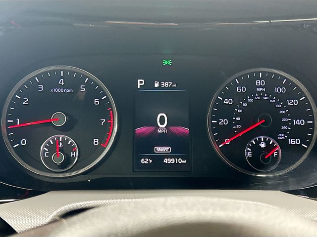 Vehicle image 12 of 31