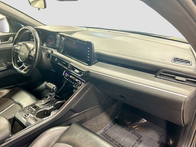 Vehicle image 27 of 31