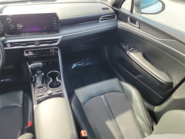 Vehicle image 14 of 30