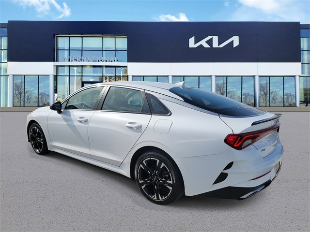 Vehicle image 4 of 30