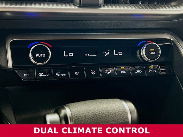 Vehicle image 16 of 34