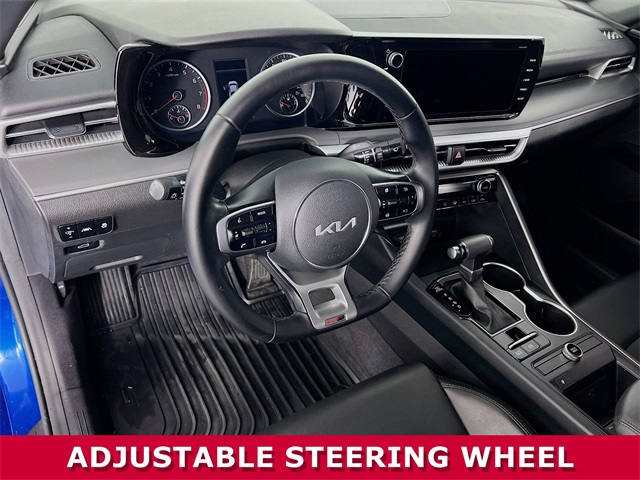 Vehicle image 12 of 34