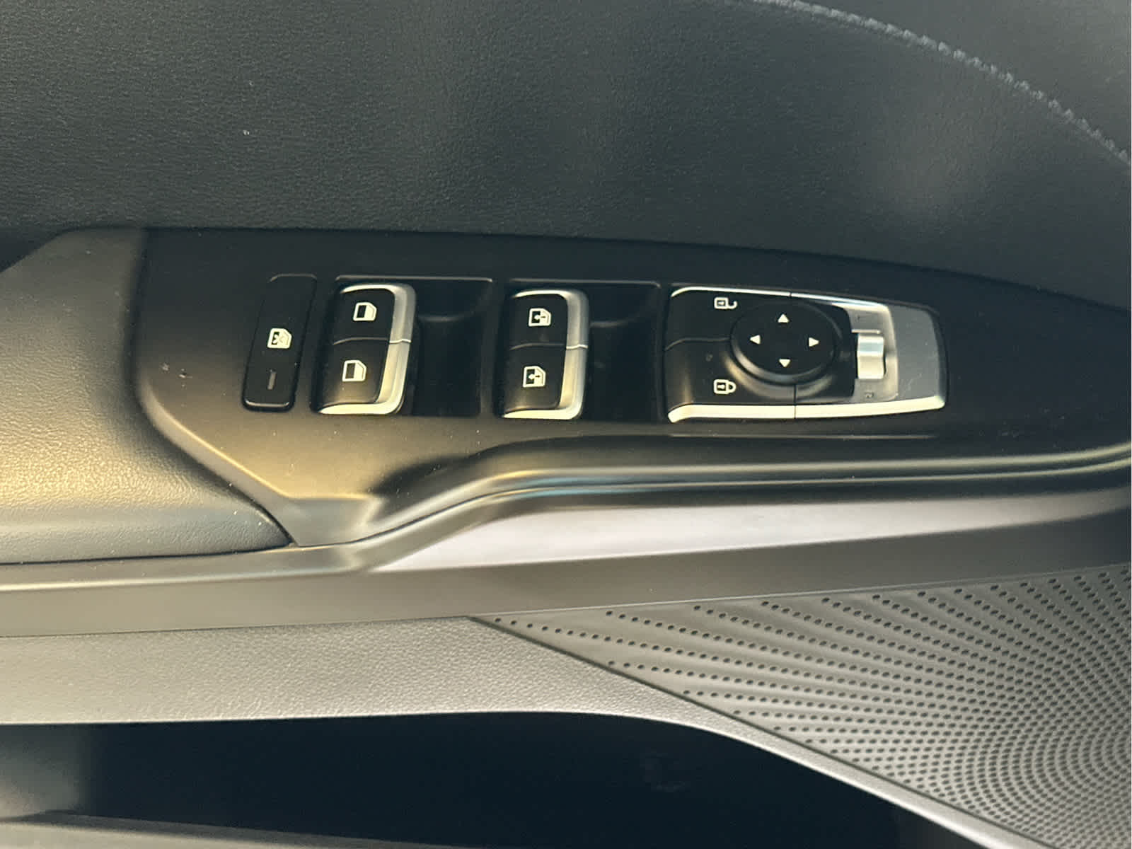 Vehicle image 17 of 56