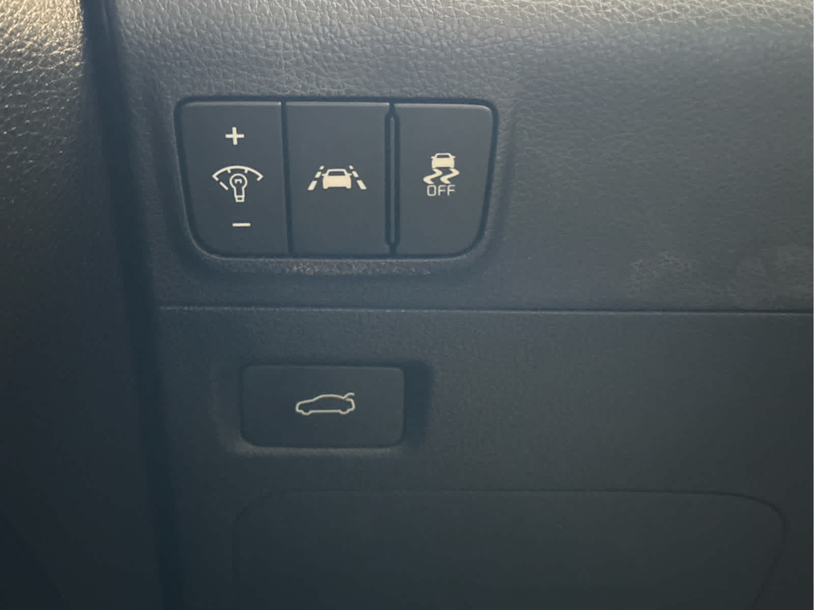 Vehicle image 40 of 56
