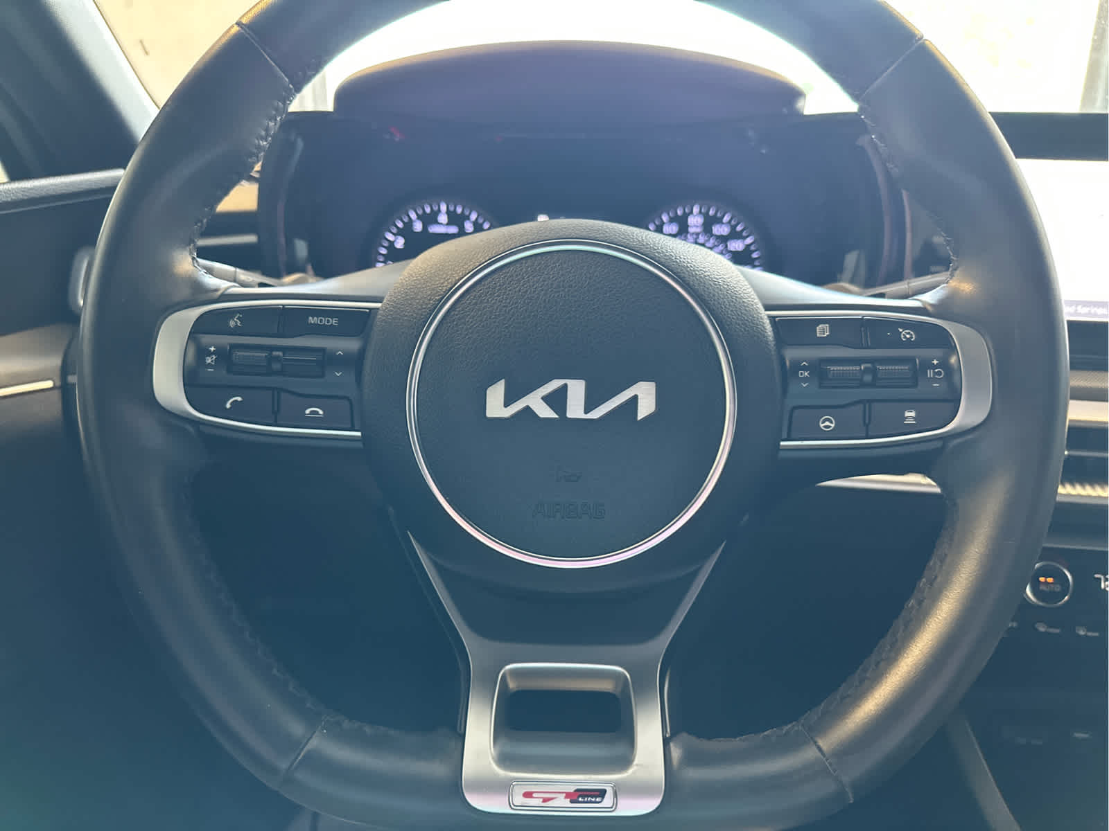 Vehicle image 33 of 56