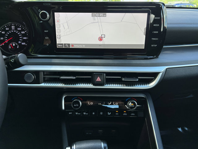 Vehicle image 25 of 34