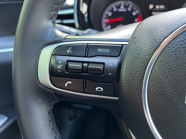Vehicle image 21 of 34