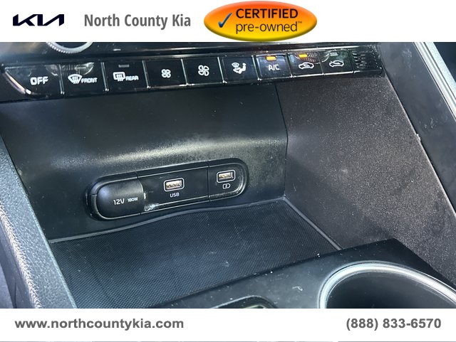 Vehicle image 27 of 41