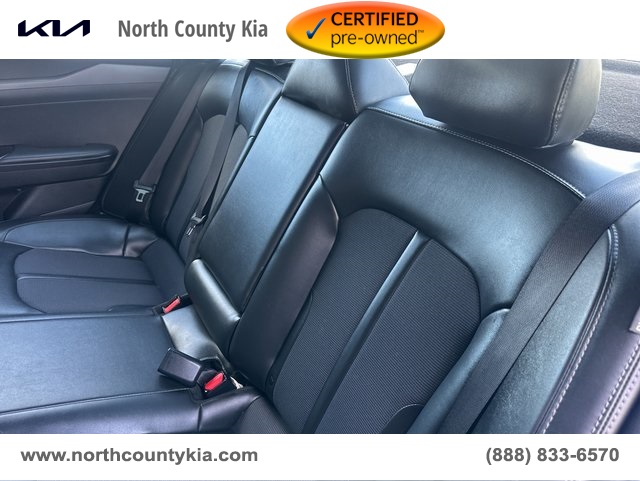 Vehicle image 17 of 41