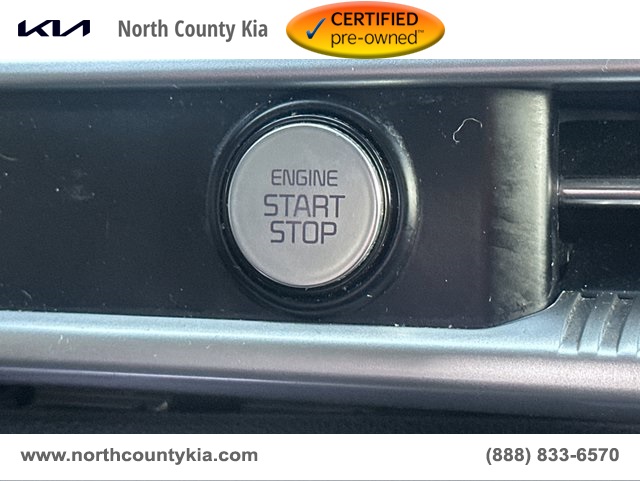 Vehicle image 25 of 41