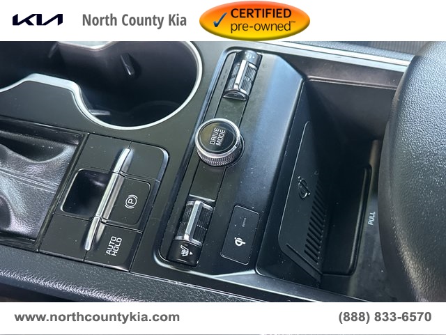 Vehicle image 29 of 41