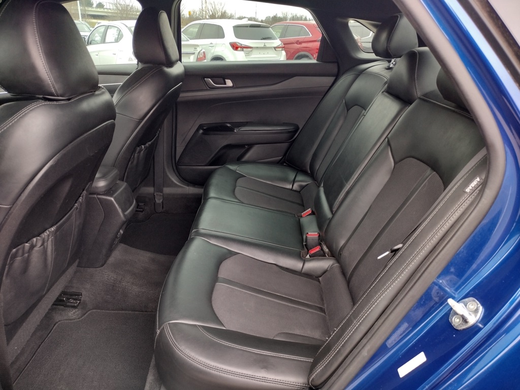 Vehicle image 16 of 29