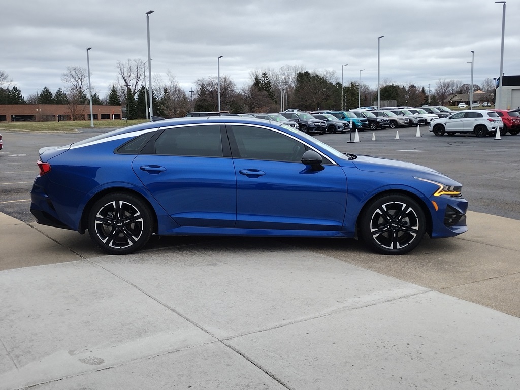 Vehicle image 7 of 29