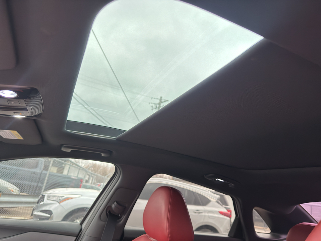 2022 Kia K5 GT-Line Image 5 of 5