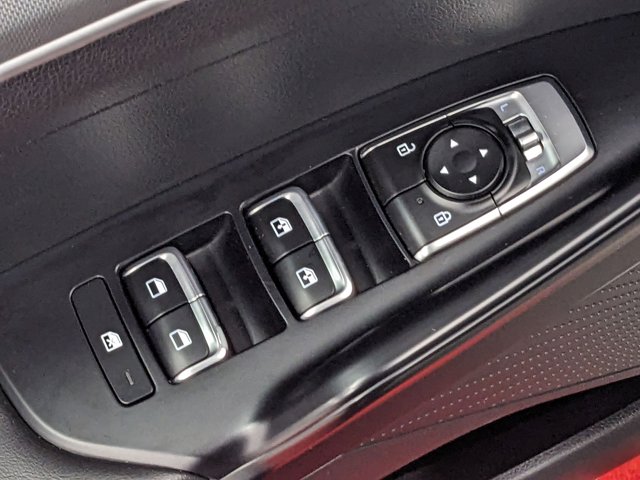 Vehicle image 22 of 35