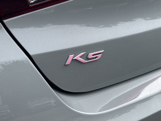 Vehicle image 10 of 11