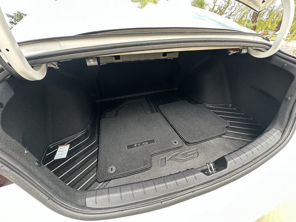 Vehicle image 9 of 35