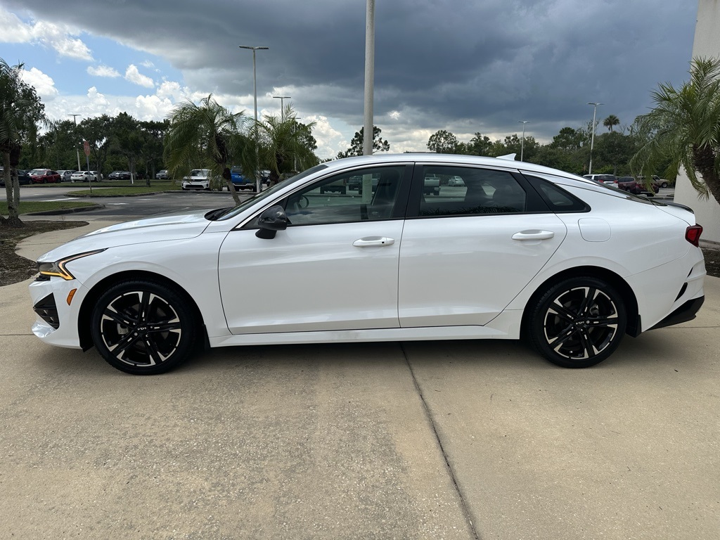 Vehicle image 8 of 35