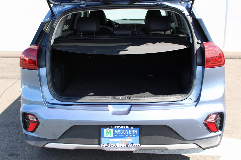 Vehicle image 10 of 44