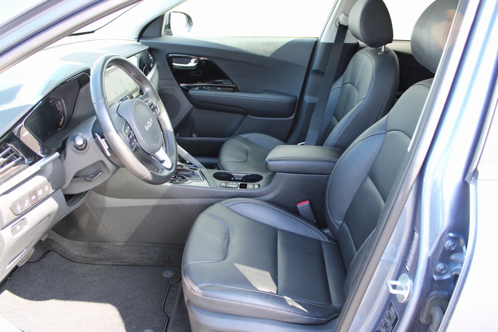 Vehicle image 12 of 44