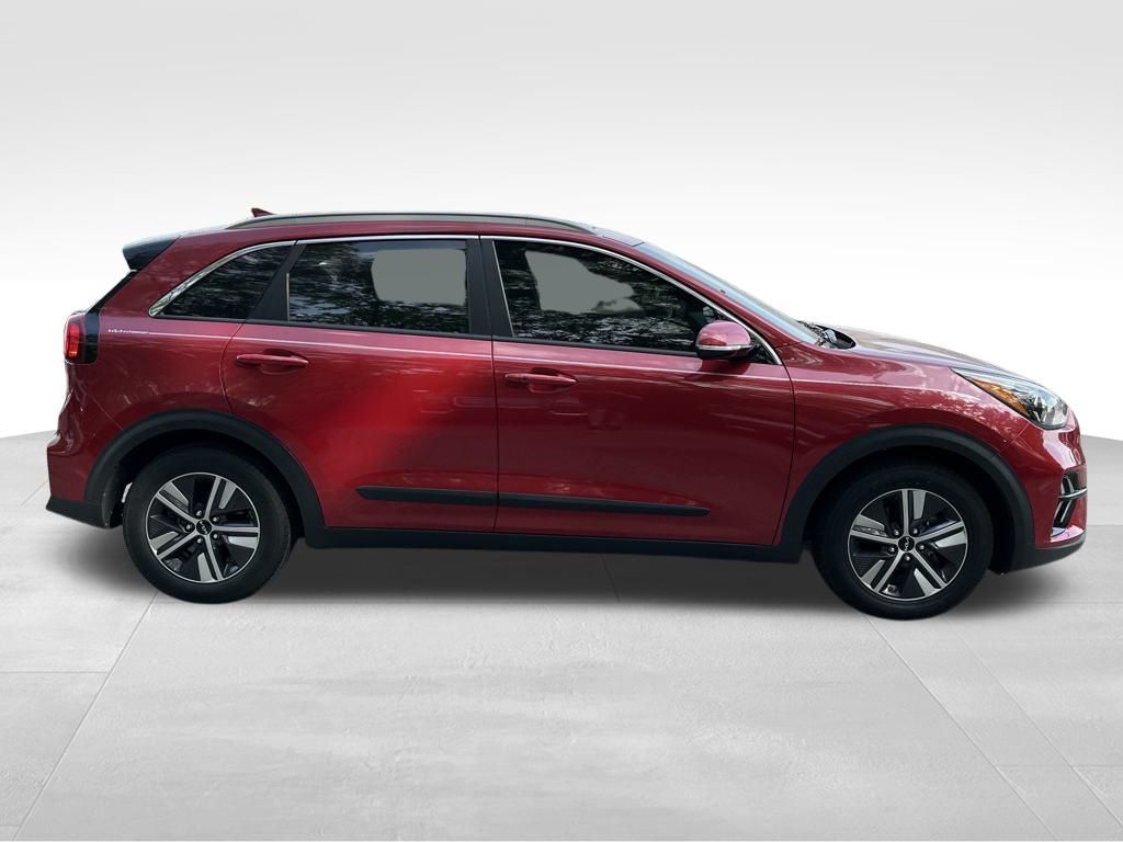 Vehicle image 4 of 21