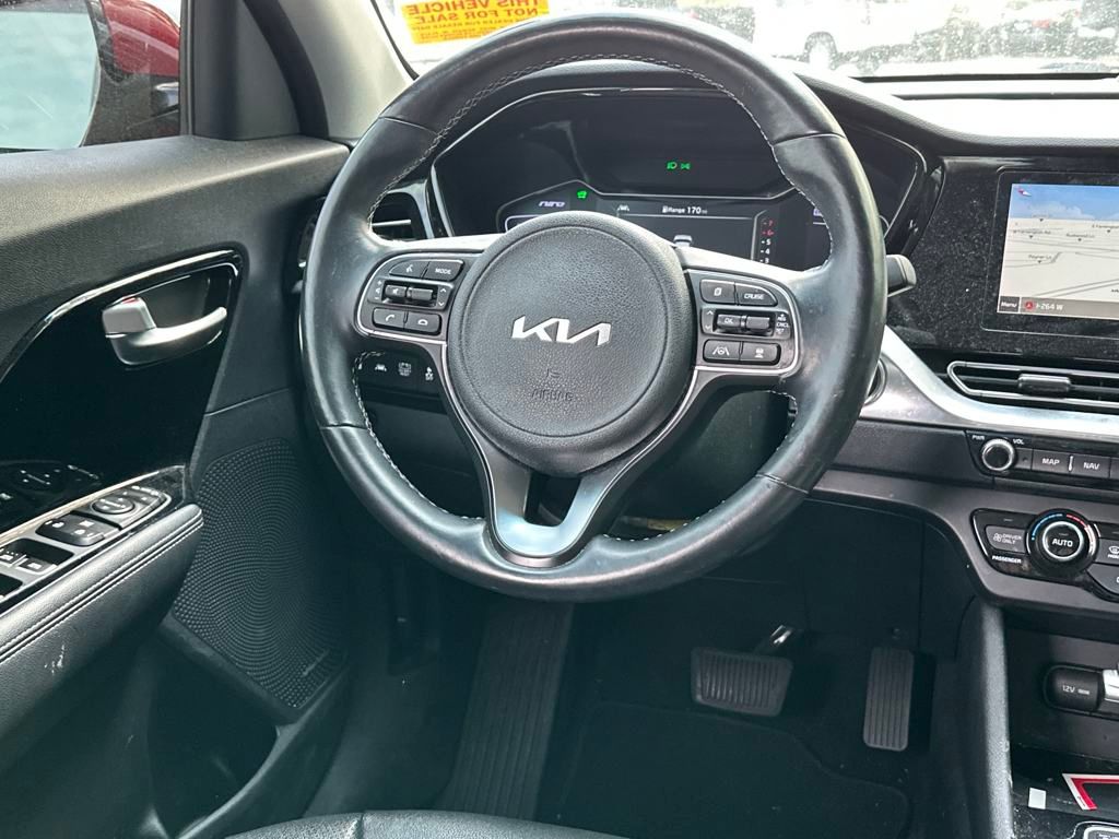 Vehicle image 9 of 21