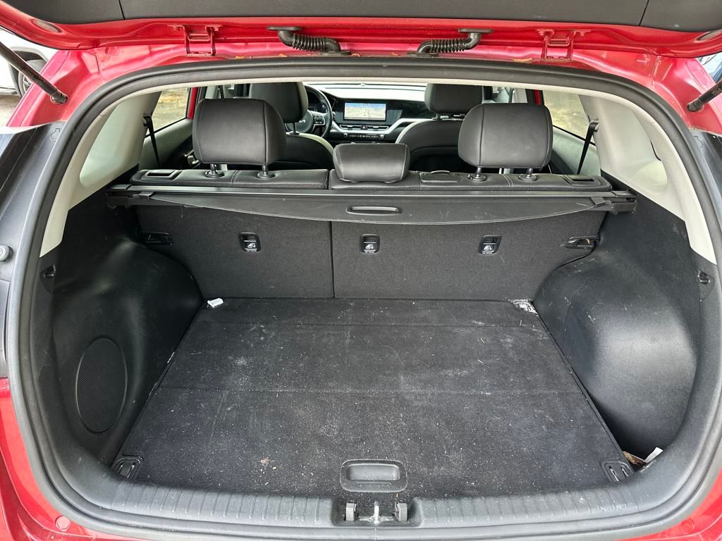 Vehicle image 8 of 21