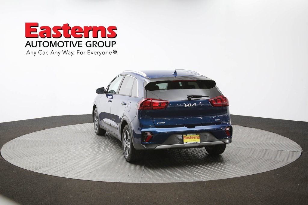 Vehicle image 32 of 61