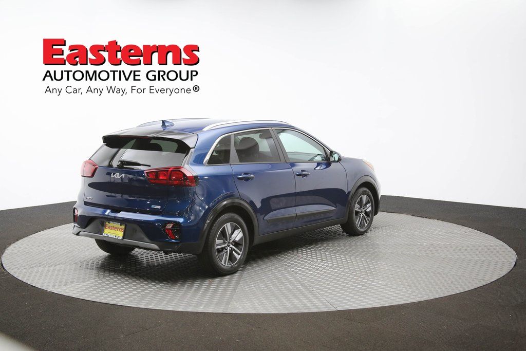 Vehicle image 21 of 61