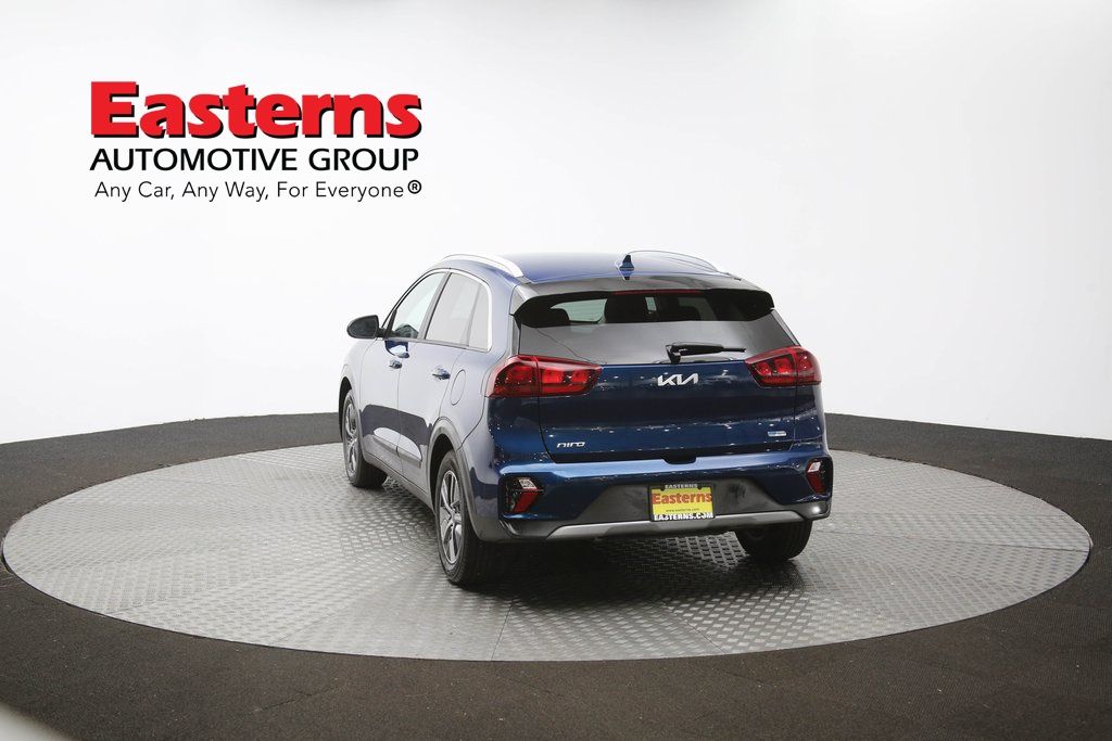 Vehicle image 31 of 61