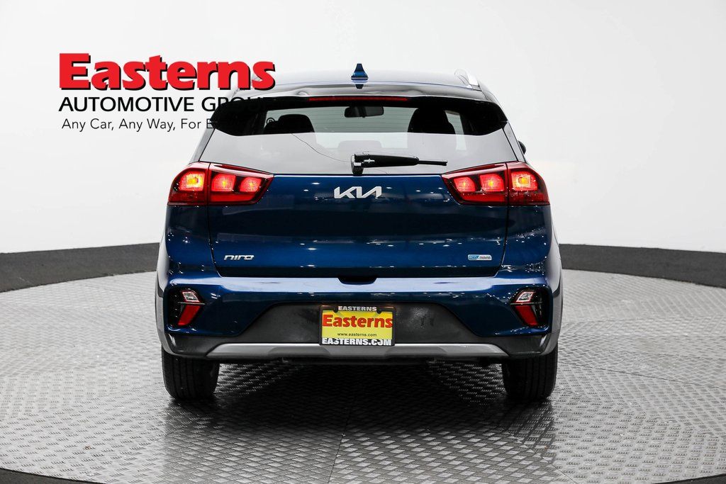 Vehicle image 28 of 61