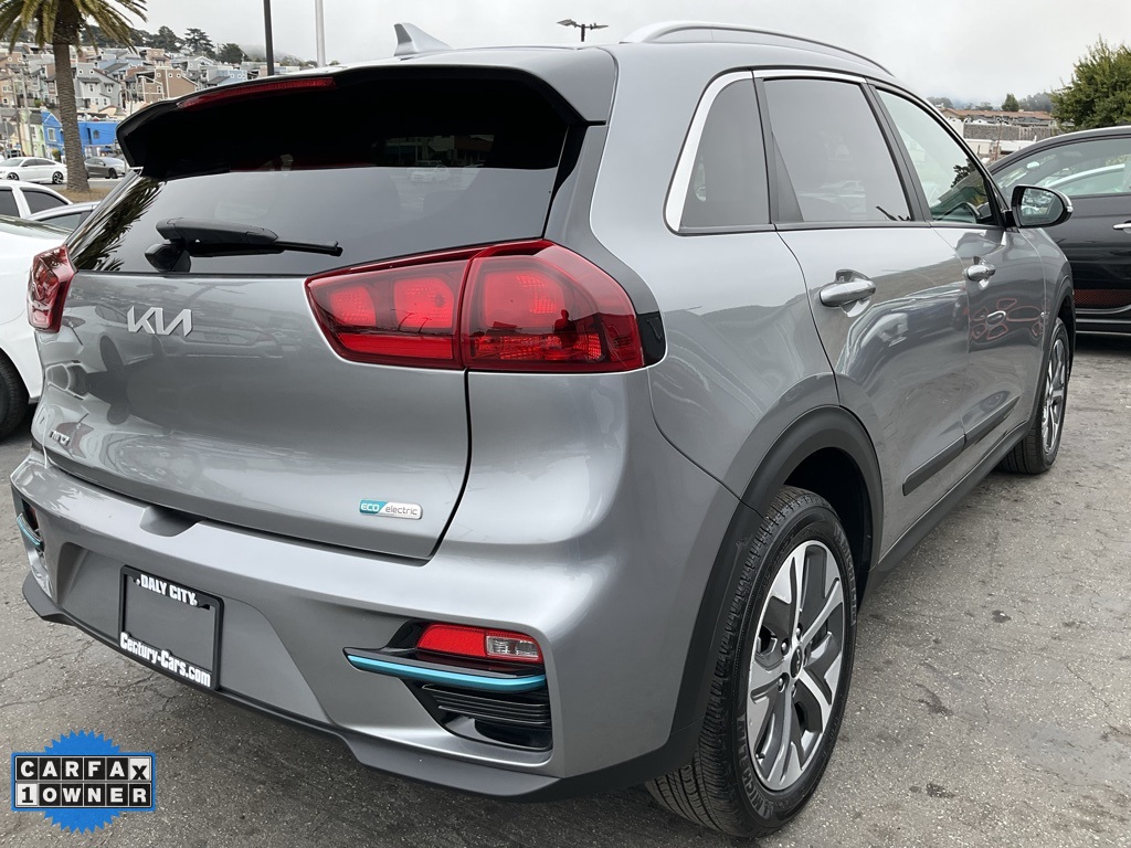 Vehicle image 7 of 88