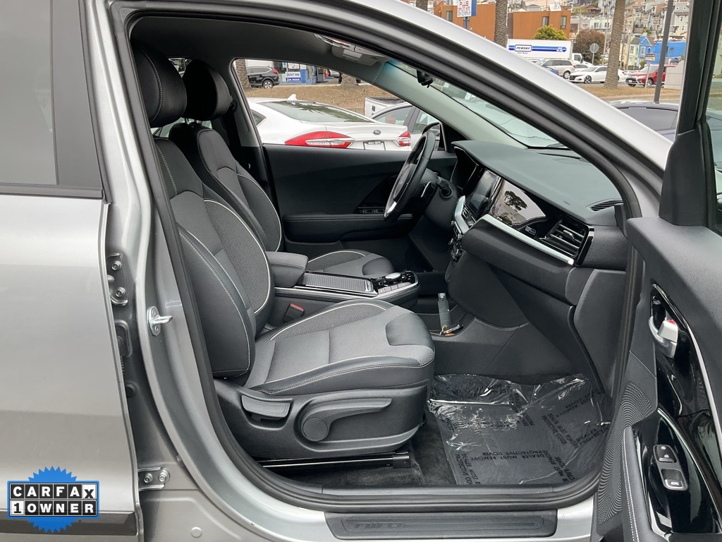 Vehicle image 24 of 88